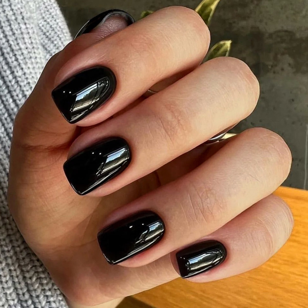 Pure Color Wearable Nail - Elegant and Simple Monochrome Design for Stylish Nails